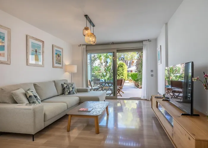 La Nau - Fantastic With Hot Tub And Pool, Just Steps Away From * Port de Pollença