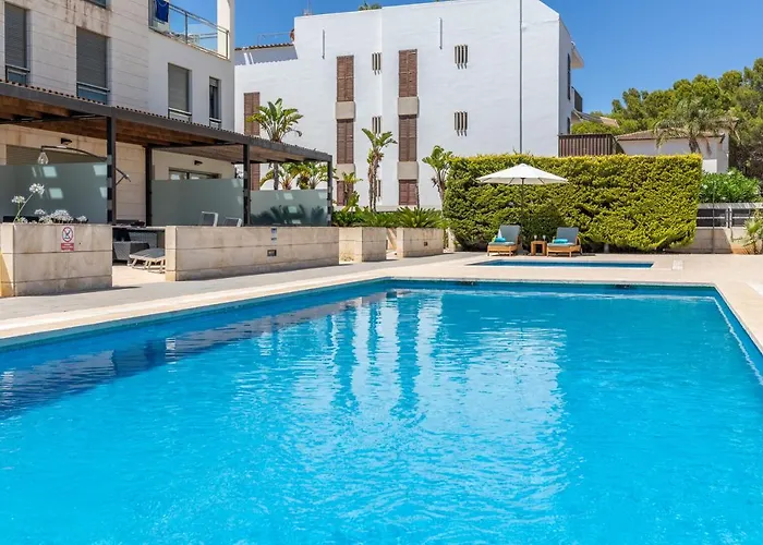 La Nau - Fantastic With Hot Tub And Pool, Just Steps Away From Lejlighed Port de Pollença