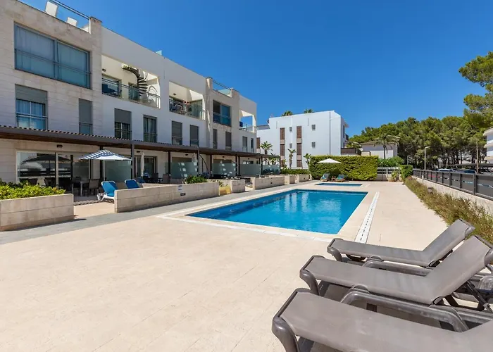 Daire La Nau - Fantastic With Hot Tub And Pool, Just Steps Away From Port de Pollença