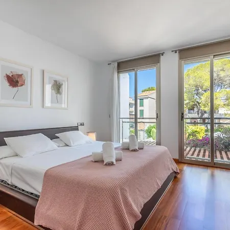 La Nau - Fantastic With Hot Tub And Pool, Just Steps Away From * Port de Pollença