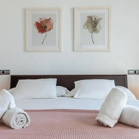 Appartement La Nau - Fantastic With Hot Tub And Pool, Just Steps Away From