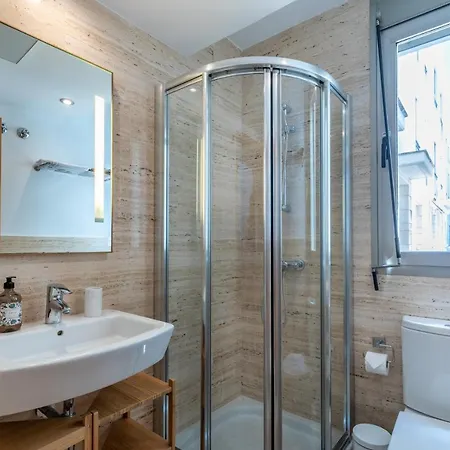 La Nau - Fantastic With Hot Tub And Pool, Just Steps Away From Port de Pollença