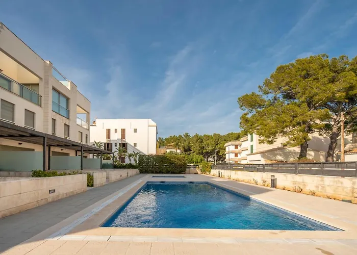 La Nau - Fantastic With Hot Tub And Pool, Just Steps Away From Apartment