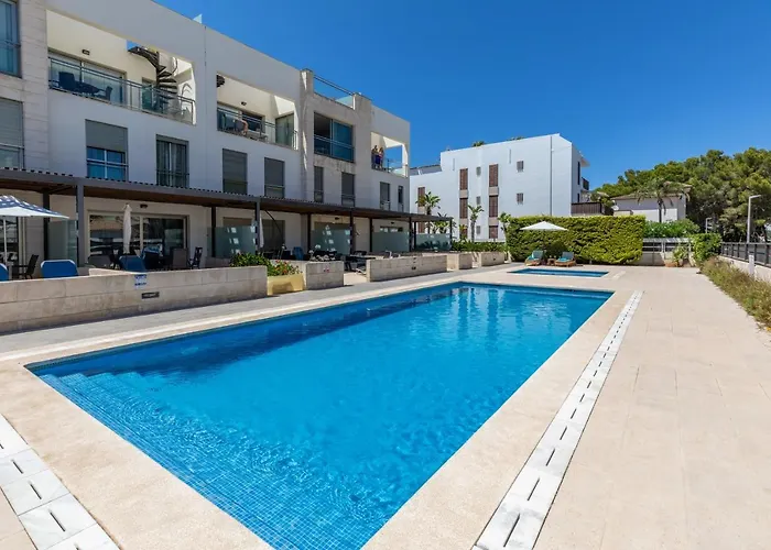 La Nau - Fantastic With Hot Tub And Pool, Just Steps Away From * Puerto Pollensa