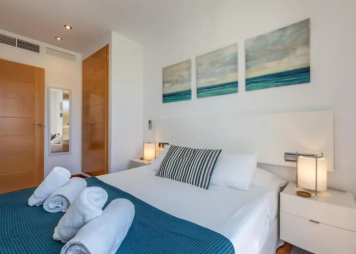 La Nau - Fantastic With Hot Tub And Pool, Just Steps Away From Apartamento