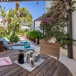 La Nau - Fantastic With Hot Tub And Pool, Just Steps Away From Apartmán *